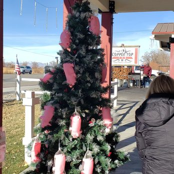 Copper Top BBQ - Cool creative Christmas Tree for Christmas 2021 - Barbeque Near Me - Big Pine, California Copper Top BBQ - Cool creative Christmas Tree for Christmas 2021 - Barbeque Near Me - Big Pine, California