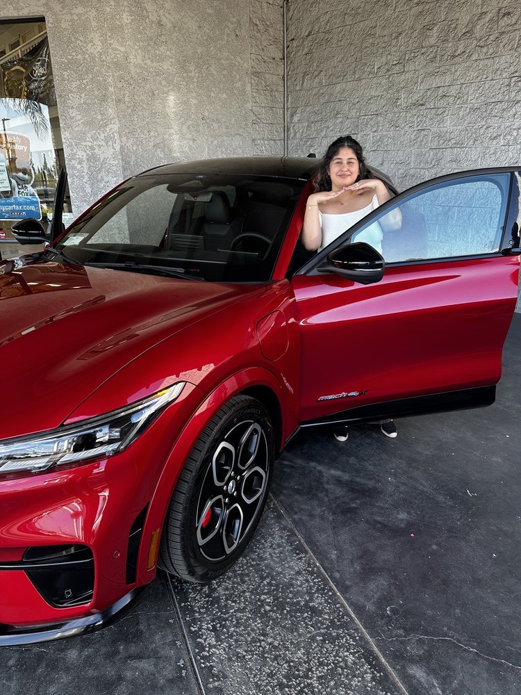 ENVISION FORD LINCOLN OF DUARTE Updated October 2024 171 Photos