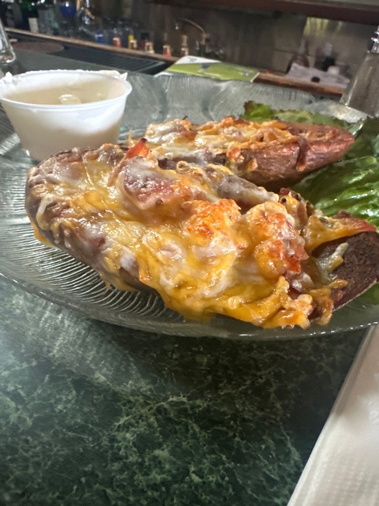 GIPPERS RESTAURANT & ALE HOUSE Updated May 2024 33 Photos & 58