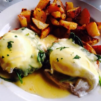 Roosevelt Room - Treat yourself to breakfast in the Roosevelt. Salmon Omelet and Quinault Benedict.  Fantastic food, classic view & fast service - American Near Me - Quinault, Washington