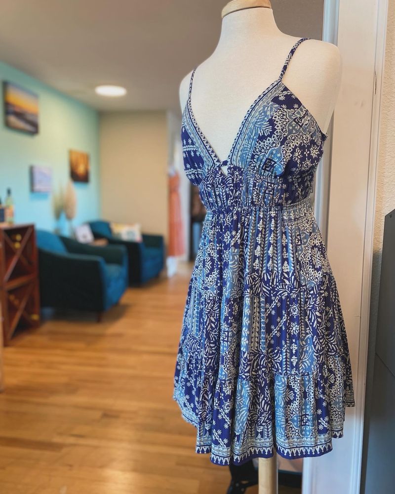 Queen Anne’s Boutique & Bar