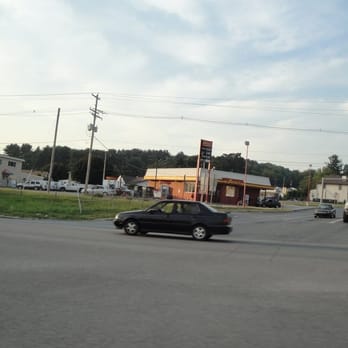 Rutter's Farm Stores - a black car driving down the road - Convenience Stores Near Me - York, Pennsylvania Rutter's Farm Stores - a black car driving down the road - Convenience Stores Near Me - York, Pennsylvania