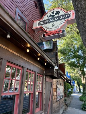 Buffalo Gap Saloon & Eatery: Restaurant & Bar by null