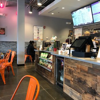 Vitality Bowls - Main counter - Juice Bars & Smoothies Near Me - Omaha, Nebraska