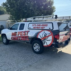 Missouri Pest Control - A technicians Toyota Tacoma