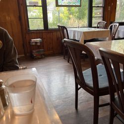 The Kitchen - Breakfast was great! Enjoyable experience with plenty of ambiance and friendly spot for must stop! Omelets