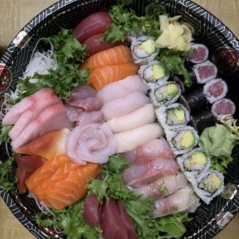 Tomo Japanese Cafe - Sushi & Sashimi Combo for 2 - Sushi Bars Near Me - Elmhurst, New York