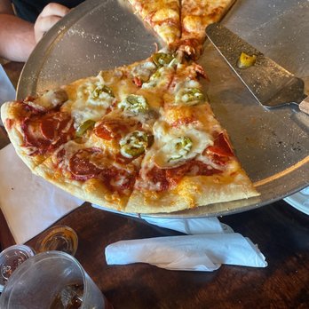 Barley's Taproom & Pizzeria - This place is Delicious   . Too bad I can't bring it back to Cali with me! - Pizza Near Me - Spindale, North Carolina