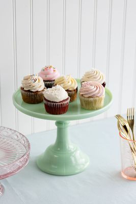 Petunia's Pies & Pastries by null