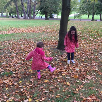 Wallace Park - Kickin up the ole leaves! - Parks Near Me