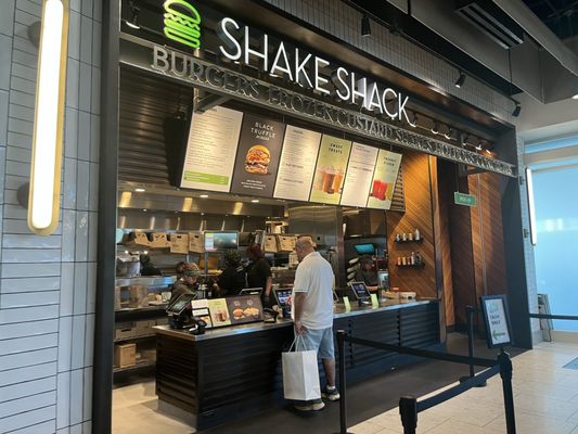 Shake Shack Aventura by null