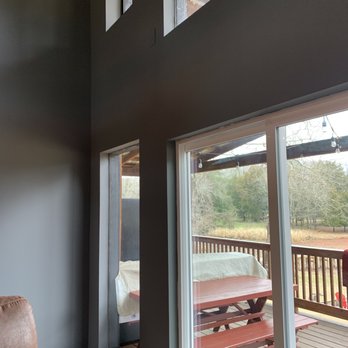 Henry's Painting - Painters Near Me