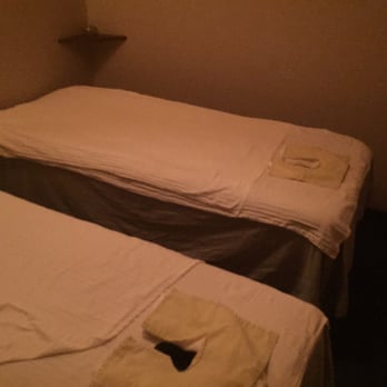 Harmony Massage & Spa - Upper body massage room - Massage Near Me - Atlanta, Georgia Harmony Massage & Spa - Upper body massage room - Massage Near Me - Atlanta, Georgia