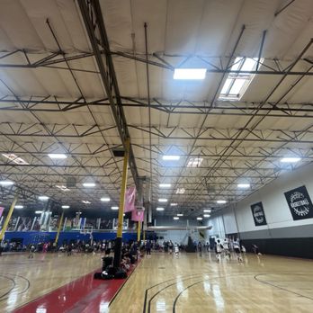 LAS VEGAS BASKETBALL CENTER - Updated February 2026 - 32 Photos & 27 Reviews - 7350 Prairie