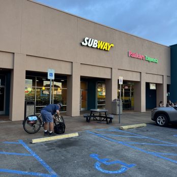 Subway - Kona Subway near Pine Trees - Sandwiches Near Me - Kailua-kona, Hawaii