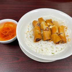 Pho Quynh - #35 Egg Roll Noodle Bowl