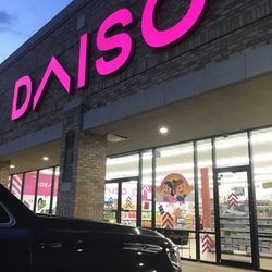 Daiso - Front entrance