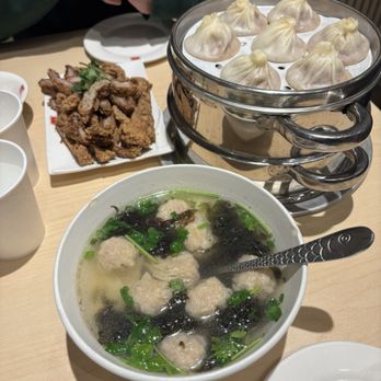Shanghai Taste - Shanghai Pork Wonton Soup and Crispy Fried Pork Chops and Steamed Sanxian Dumpling - Shanghainese Near Me - Plano, Texas Shanghai Taste - Shanghai Pork Wonton Soup and Crispy Fried Pork Chops and Steamed Sanxian Dumpling - Shanghainese Near Me - Plano, Texas