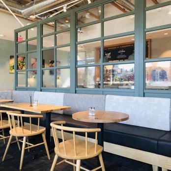Panera Bread - Great natural lighting - Salad Near Me - Albany, Oregon