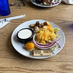 Tara’s Place Family Restaurant - Side salad