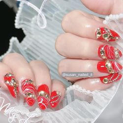 Susan Nailed It - Holiday nails
