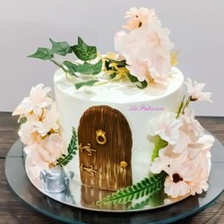 La Patissiere - Secret Garden cake