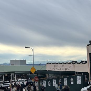 Beecher's Handmade Cheese - Cheese Shops Near Me - Seattle, Washington