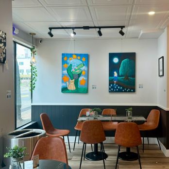 Surreal Creamery - indoor seating - Ice Cream & Frozen Yogurt Near Me - Morristown, New Jersey Surreal Creamery - indoor seating - Ice Cream & Frozen Yogurt Near Me - Morristown, New Jersey