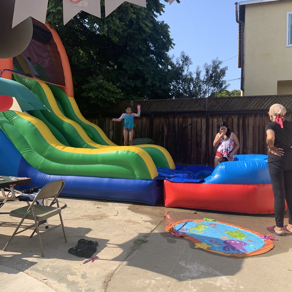Cal Jump - Bounce House Rentals Near Me - Redondo Beach, California