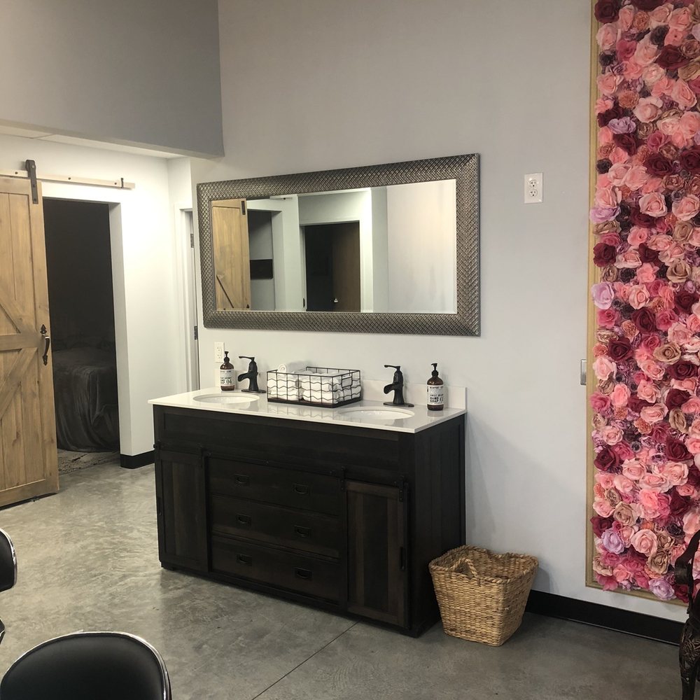 AXO Nails & Skin - Nail Salons Near Me - Hilliard, Ohio AXO Nails & Skin - Nail Salons Near Me - Hilliard, Ohio