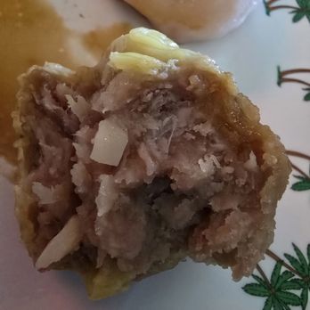 Sing Cheong Yuan Bakery - Inside of pork hash - Bakeries Near Me - Honolulu, Hawaii Sing Cheong Yuan Bakery - Inside of pork hash - Bakeries Near Me - Honolulu, Hawaii