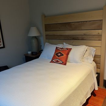 Seven Acre Dairy Company - Hotel room - Pabst Room (only 1 nightstand) - Hotels Near Me - Belleville, Wisconsin Seven Acre Dairy Company - Hotel room - Pabst Room (only 1 nightstand) - Hotels Near Me - Belleville, Wisconsin