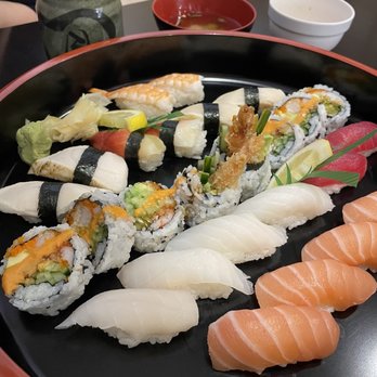 Oyaji Sushi - Japanese Near Me - Richmond Hill, Ontario