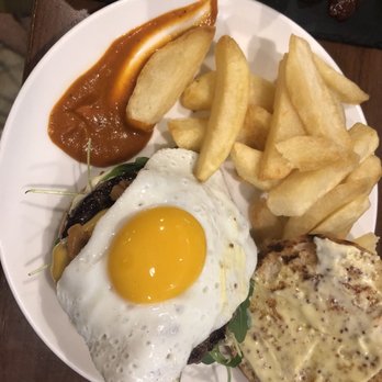 Mala Gissona - Burger with homemade ketchup and fries. SO good!! - Gastropubs Near Me - Donostia / San Sebastián, SS Mala Gissona - Burger with homemade ketchup and fries. SO good!! - Gastropubs Near Me - Donostia / San Sebastián, SS