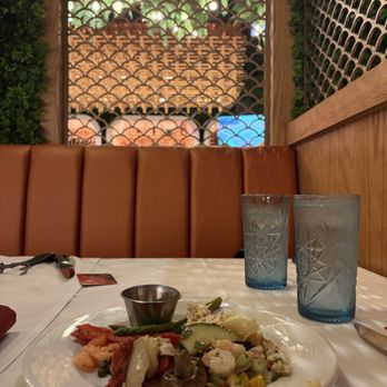 Bullvino’s - Seating - Steakhouses Near Me - Bolingbrook, Illinois