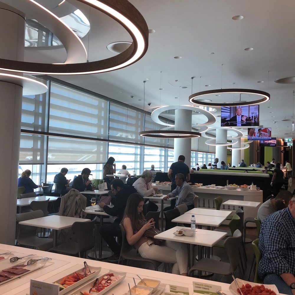 Top 10 Best Airport Lounges in Lisbon, Portugal Last Updated