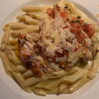 Applebee's Grill + Bar - Three-Cheese Chicken Penne Pasta - American Near Me - Stockton, California