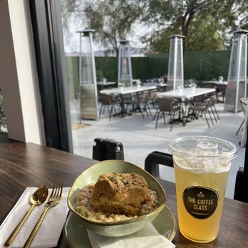 Horizon Shine - Chicken Pot Pie & Lychee Jasmine Green Tea - Coffee & Tea Near Me - Henderson, Nevada