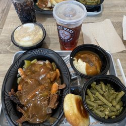 Homeward Kitchen - Roast beef dinner, green beans, potatoes and gravy snd famous banana pudding!