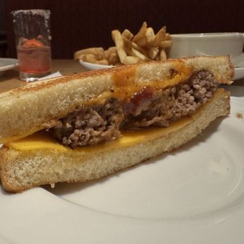 Applebee's Grill + Bar - NEW Grilled Cheese Cheeseburger - American Near Me - Danbury, Connecticut Applebee's Grill + Bar - NEW Grilled Cheese Cheeseburger - American Near Me - Danbury, Connecticut