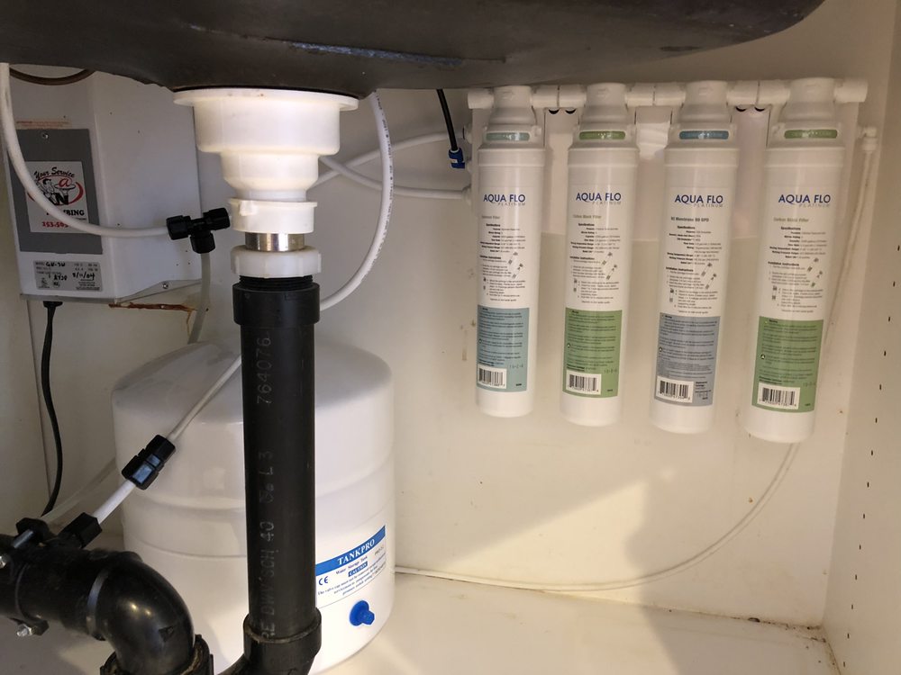 Slide of West Coast Plumbing Pumps & Filtration