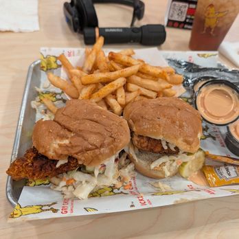 Angry Chickz - Chicken Shop Near Me - Goodyear, Arizona