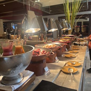 Escolta - Pinoy! - Buffets Near Me - Makati, NCR