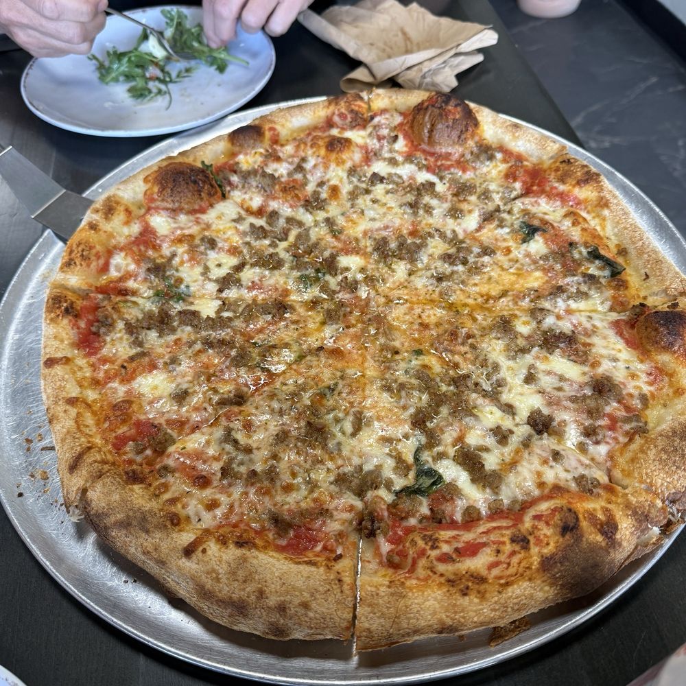 Calogero's - 16" NY Pizza with sausage - Pizza Near Me - Naperville , Illinois Calogero's - 16" NY Pizza with sausage - Pizza Near Me - Naperville , Illinois