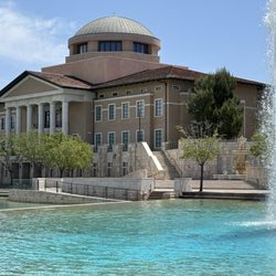 Soka University - Beautiful area just to sit and relax