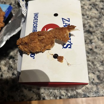 Zaxbys - Kickin Chicken Sandwich - Chicken Wings Near Me - Suwanee, Georgia