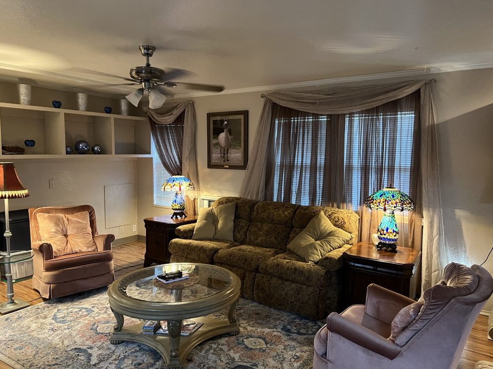 THE HIDEAWAY BED AND BREAKFAST Updated October 2024 13 Photos