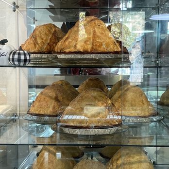 Apple Annie's - Bakeries Near Me - Oak Glen, California Apple Annie's - Bakeries Near Me - Oak Glen, California