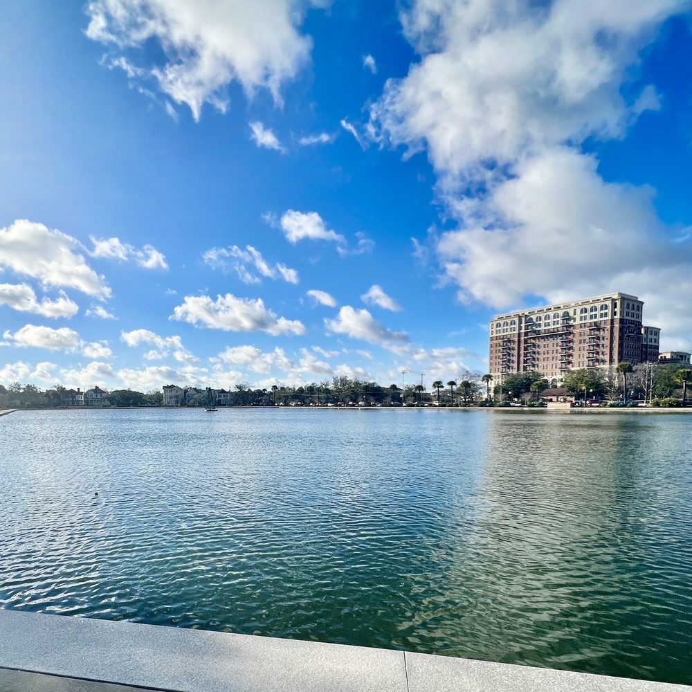 Colonial lake Colonial lake
