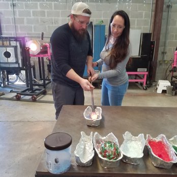 Burnt Glassworks - Dipping the molten glass in color - Glass Blowing Near Me - Jacksonville, Florida Burnt Glassworks - Dipping the molten glass in color - Glass Blowing Near Me - Jacksonville, Florida